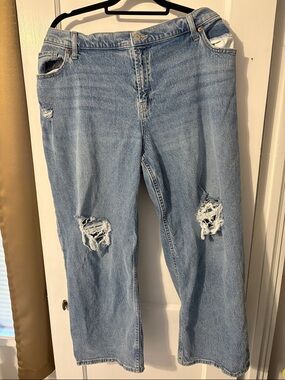 Old Navy Light Blue Distressed Boyfriend Jeans